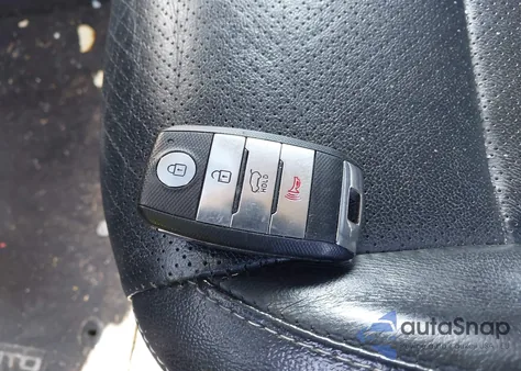 2017 Kia Sorento 2.4L Lx z USA, uszkodzony, nr VIN 5XYPGDA36HG267353